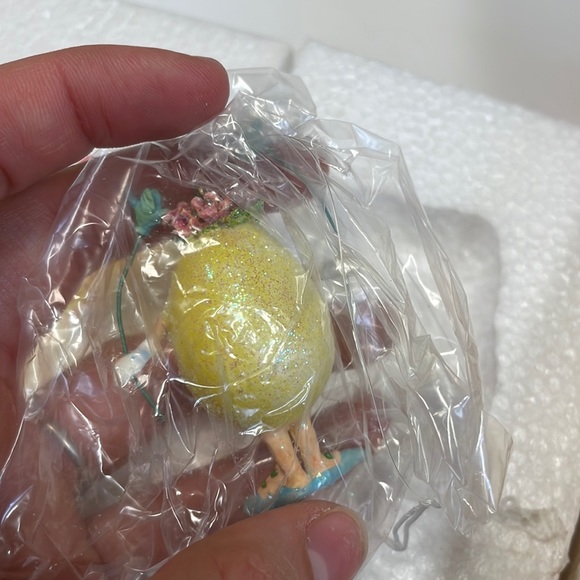 ⭐️ Krinkles by Patience Brewster mini Easter egg person ornament - yellow - Picture 3 of 3